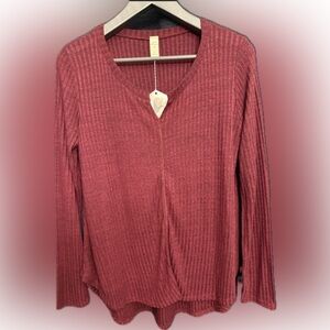 Women's Ribbed V-Neck Blouse - Red